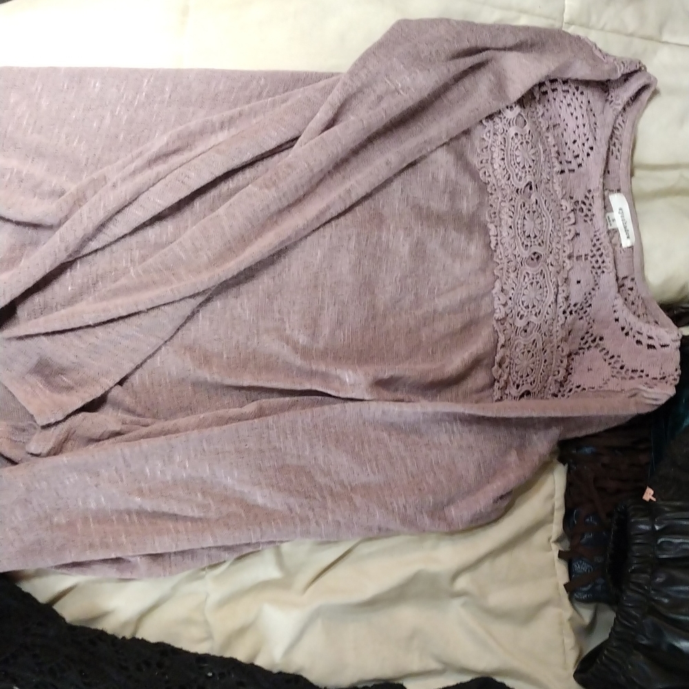 Mauve Sweater with crochet detail around  neck line.